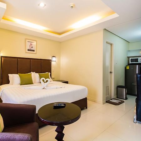 Jmm Apartment Suites Manilla Buitenkant foto