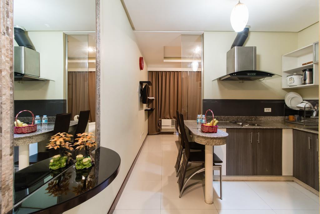 Jmm Apartment Suites Manilla Buitenkant foto